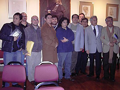 Otra vista del grupo, incluyendo a Edgardo Rivera Mart�nez